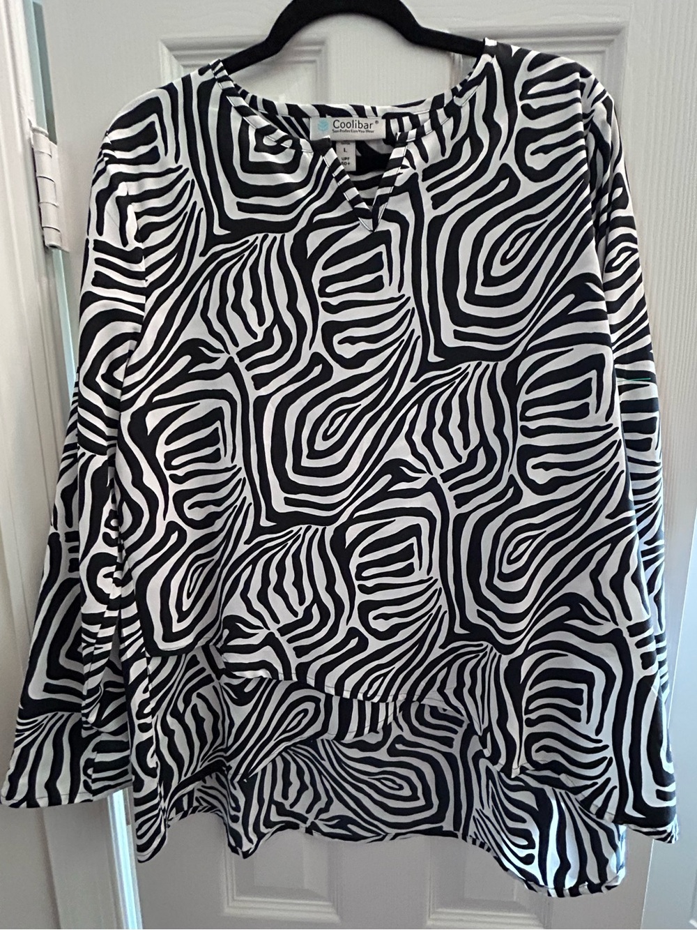 Coolibar Sun Protection Top Large UPF 50+ Zebra Print Ruffle Hem